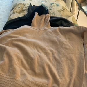 Reserved 3 cuyana turtlenecks